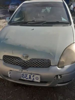 Toyota Vitz 2004 Blue