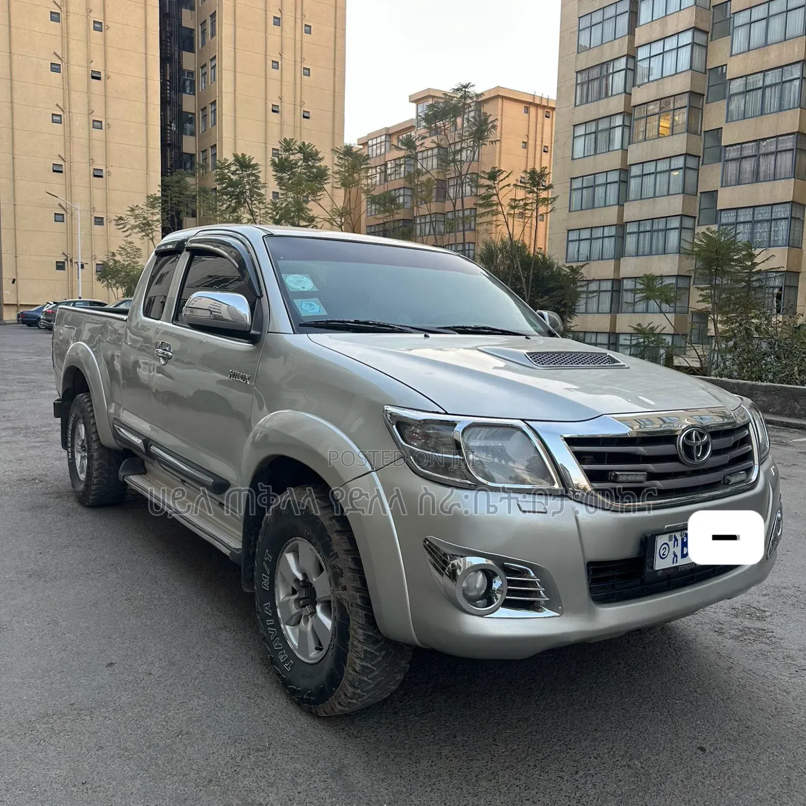Toyota Hilux 2013 Gold