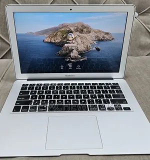 New Laptop Apple MacBook 2015 8GB Intel Core I5 SSD 128GB