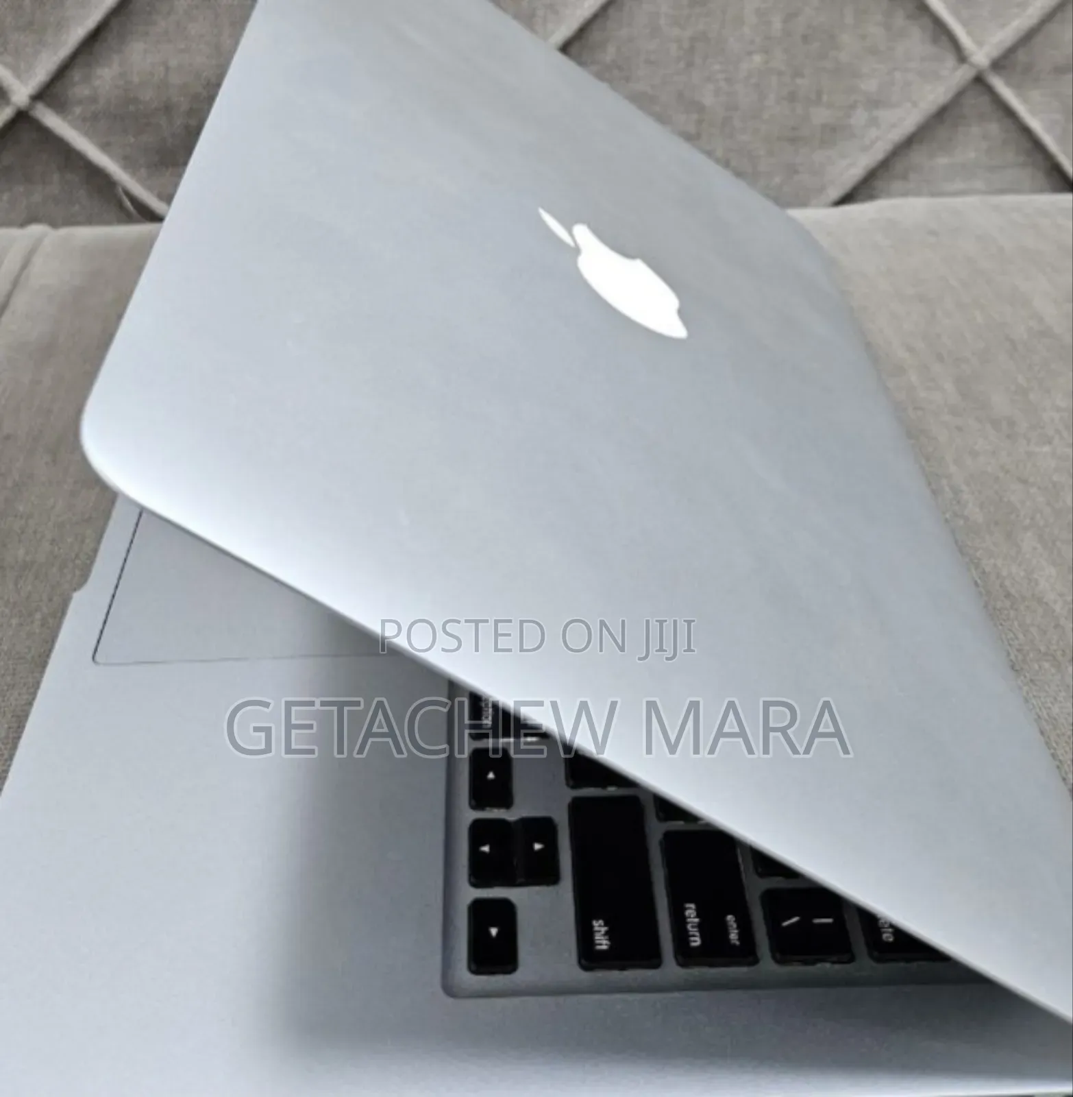 New Laptop Apple MacBook 2015 8GB Intel Core I5 SSD 128GB