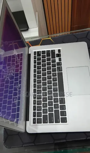 New Laptop Apple MacBook Air 2015 8GB Intel Core I5 SSD 256GB