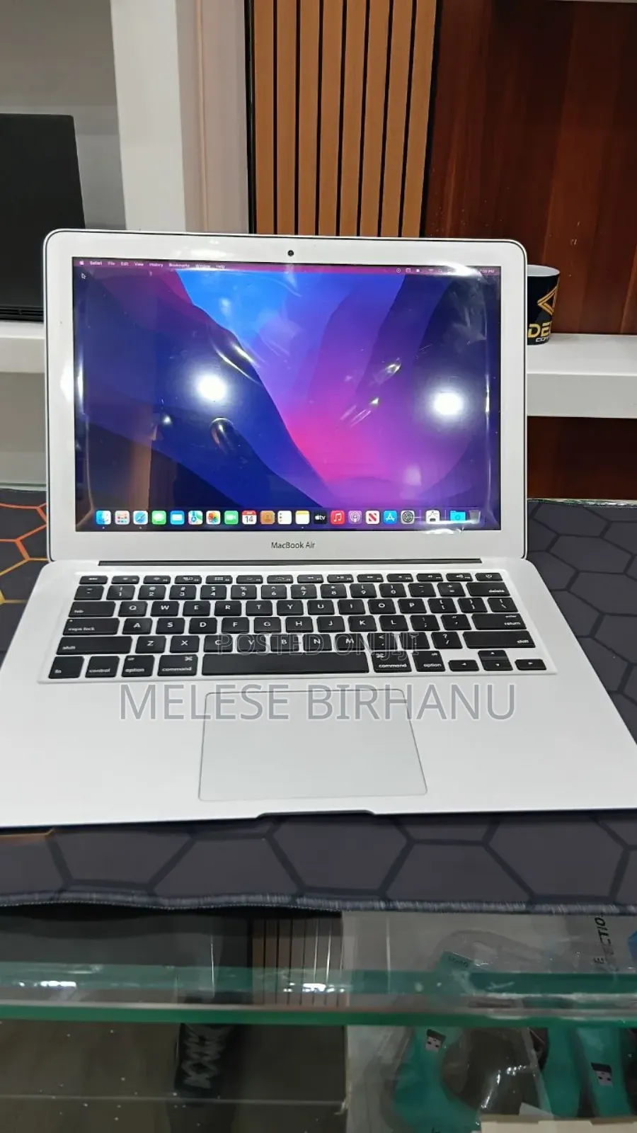 New Laptop Apple MacBook 2015 8GB Intel Core I5 SSD 256GB