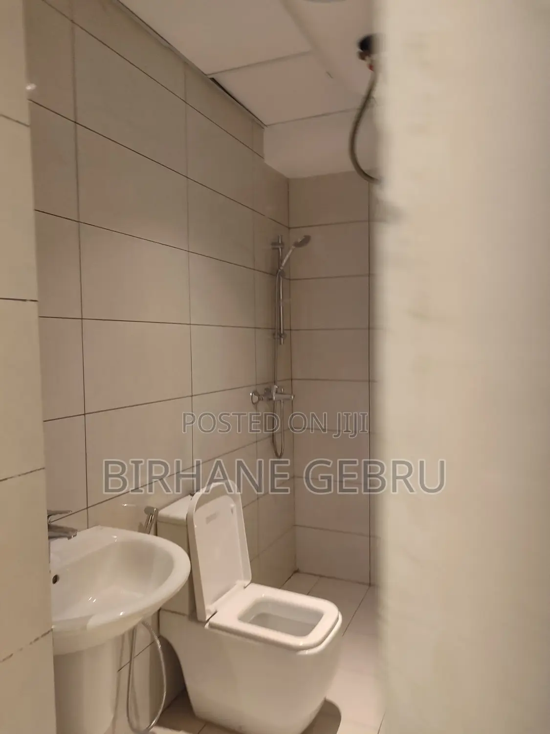 5bdrm Apartment in Luxury Apartiment, Lideta for rent