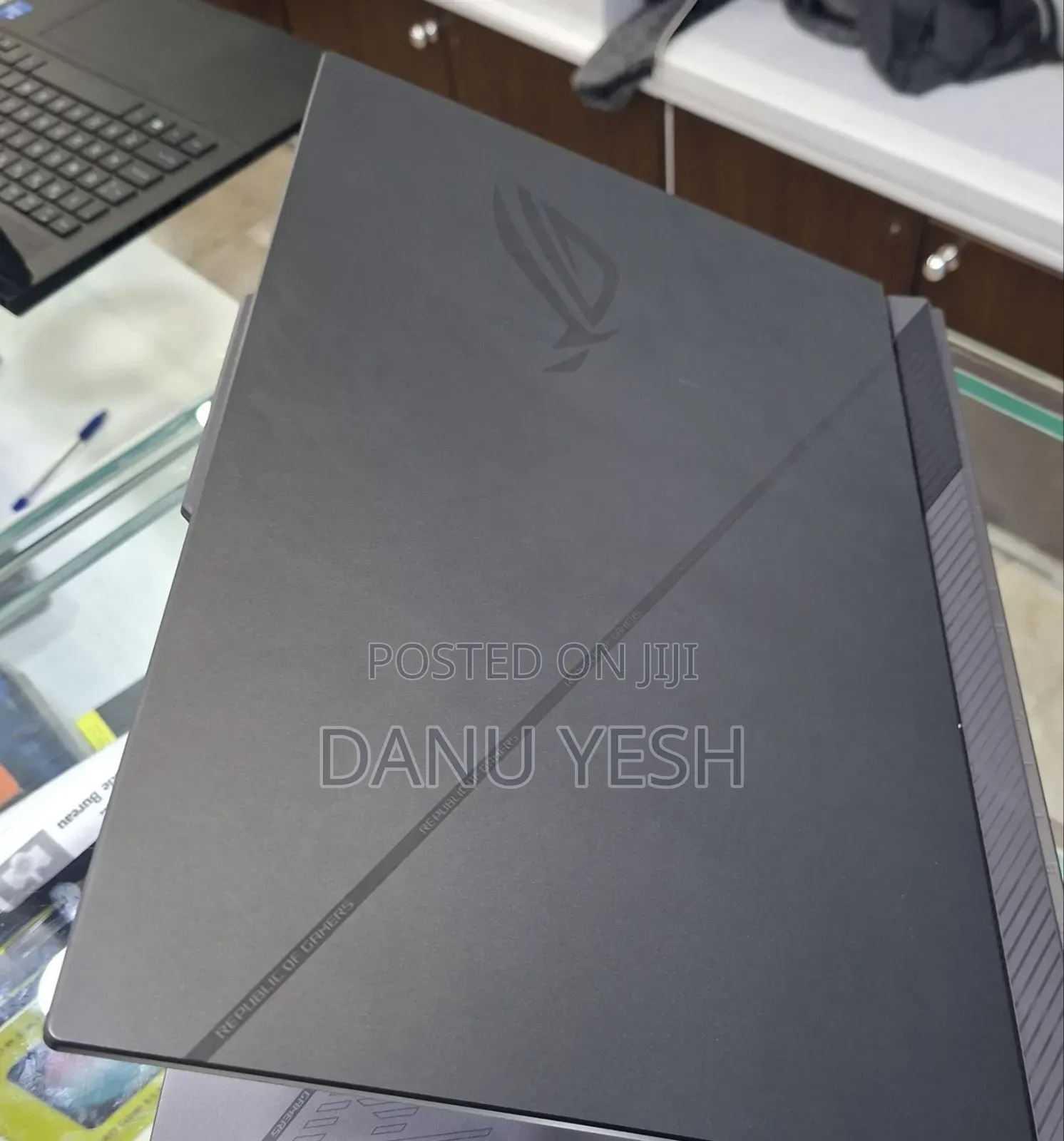 New Laptop Asus ROG Strix G15 32GB Intel Core I9 SSD 1T