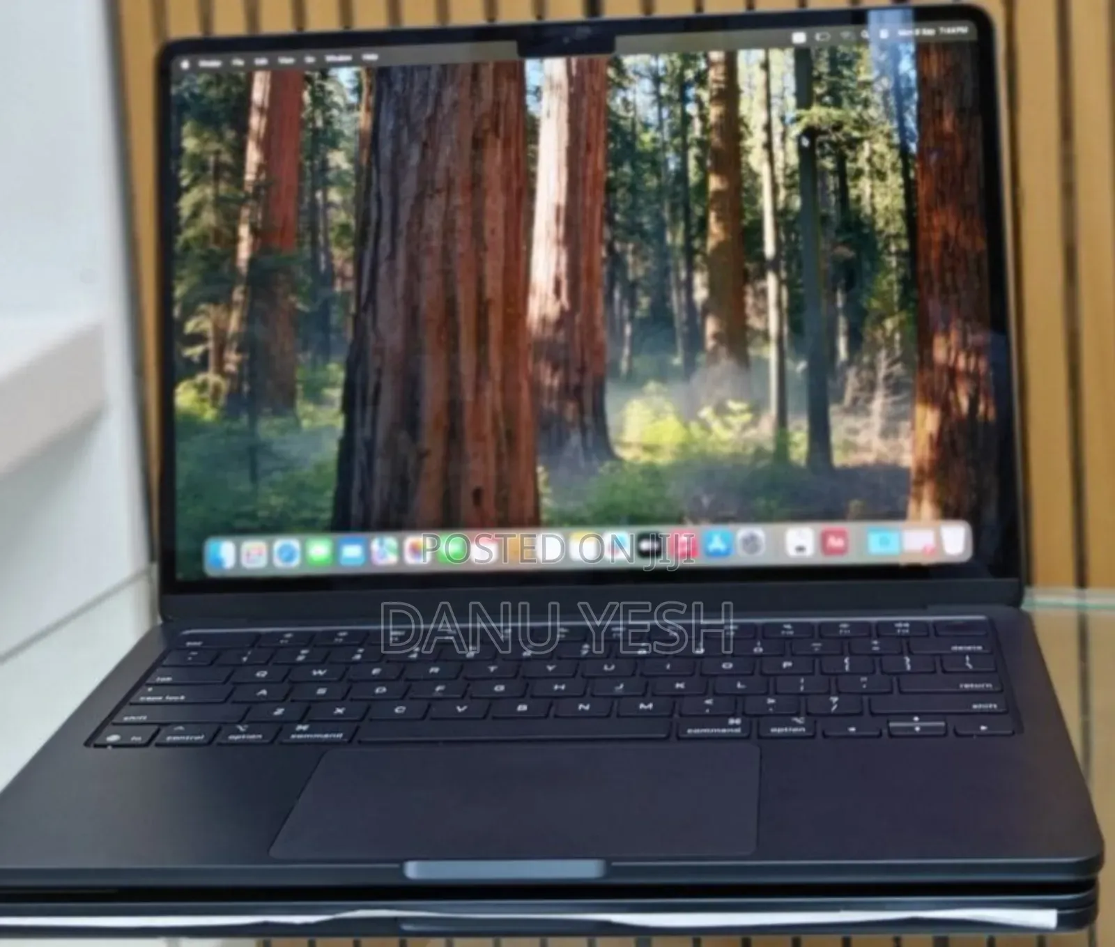 New Laptop Apple MacBook Air 2024 M3 13-Inch 16GB Apple M3 SSD 256GB