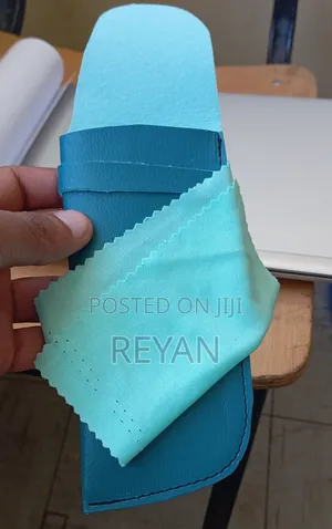 Blue Cut and Sunlight Protector Eye Glass