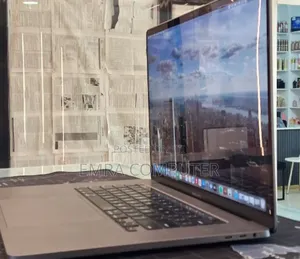 New Laptop Apple MacBook Pro 2019 32GB Intel Core I7 SSD 512GB