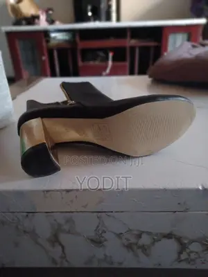 Lord and Tylor Shoes