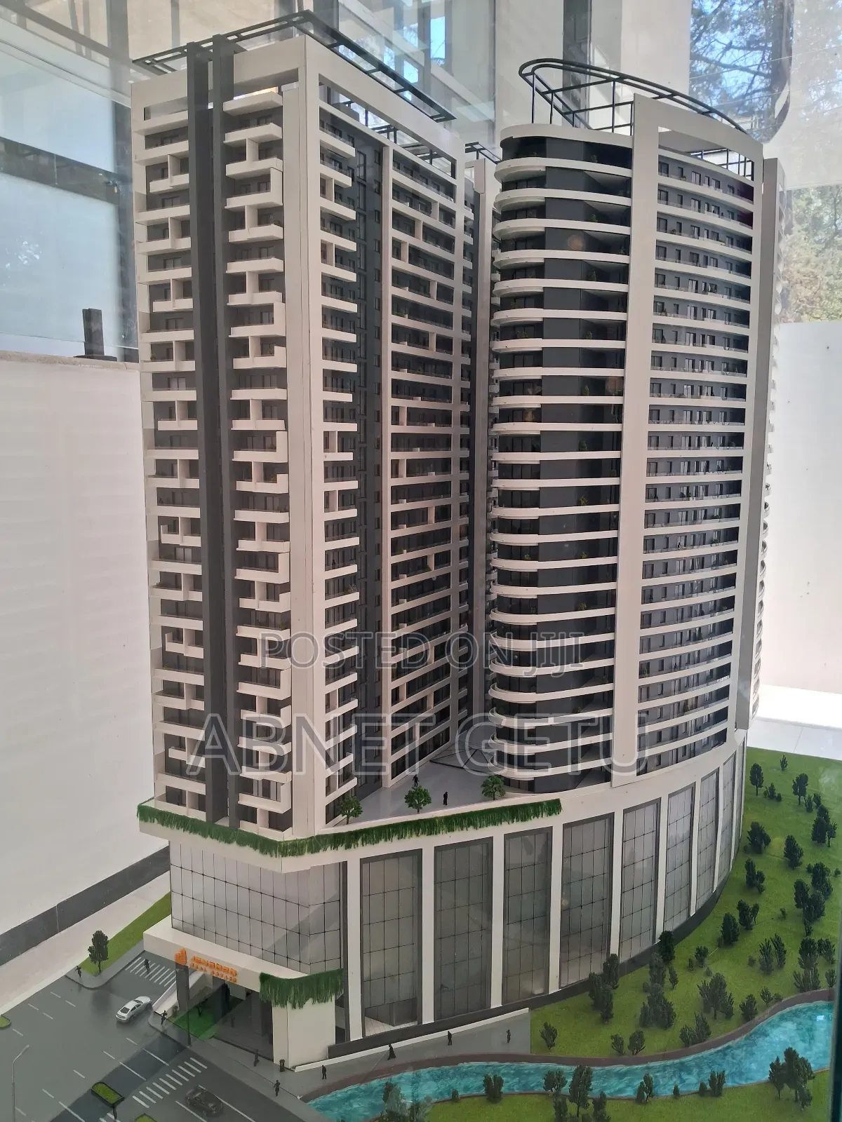 2bdrm Apartment in ሳርቤት ቫቲካን, Lideta for sale