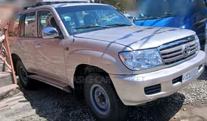 Toyota Land Cruiser 2000 Silver