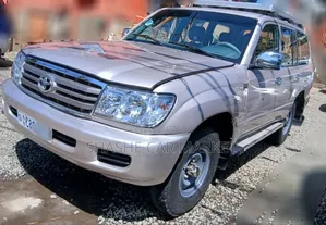 Toyota Land Cruiser 2000 Silver