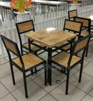 የ Cafe Restusrant ወንበር እና ጠረጴዛ