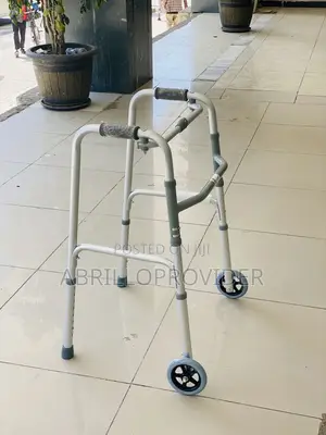 Walker得奖folding附近的风景walker参加lightweight的爹walker