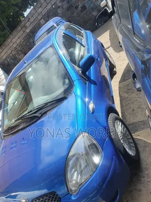 Toyota Vitz 2002 Blue