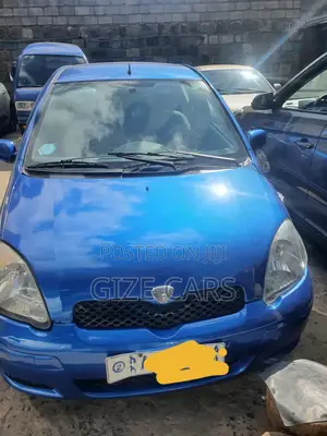 Toyota Vitz 2002 Blue