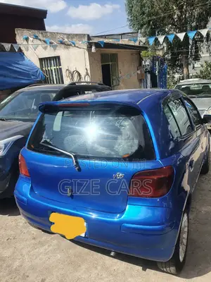 Toyota Vitz 2002 Blue