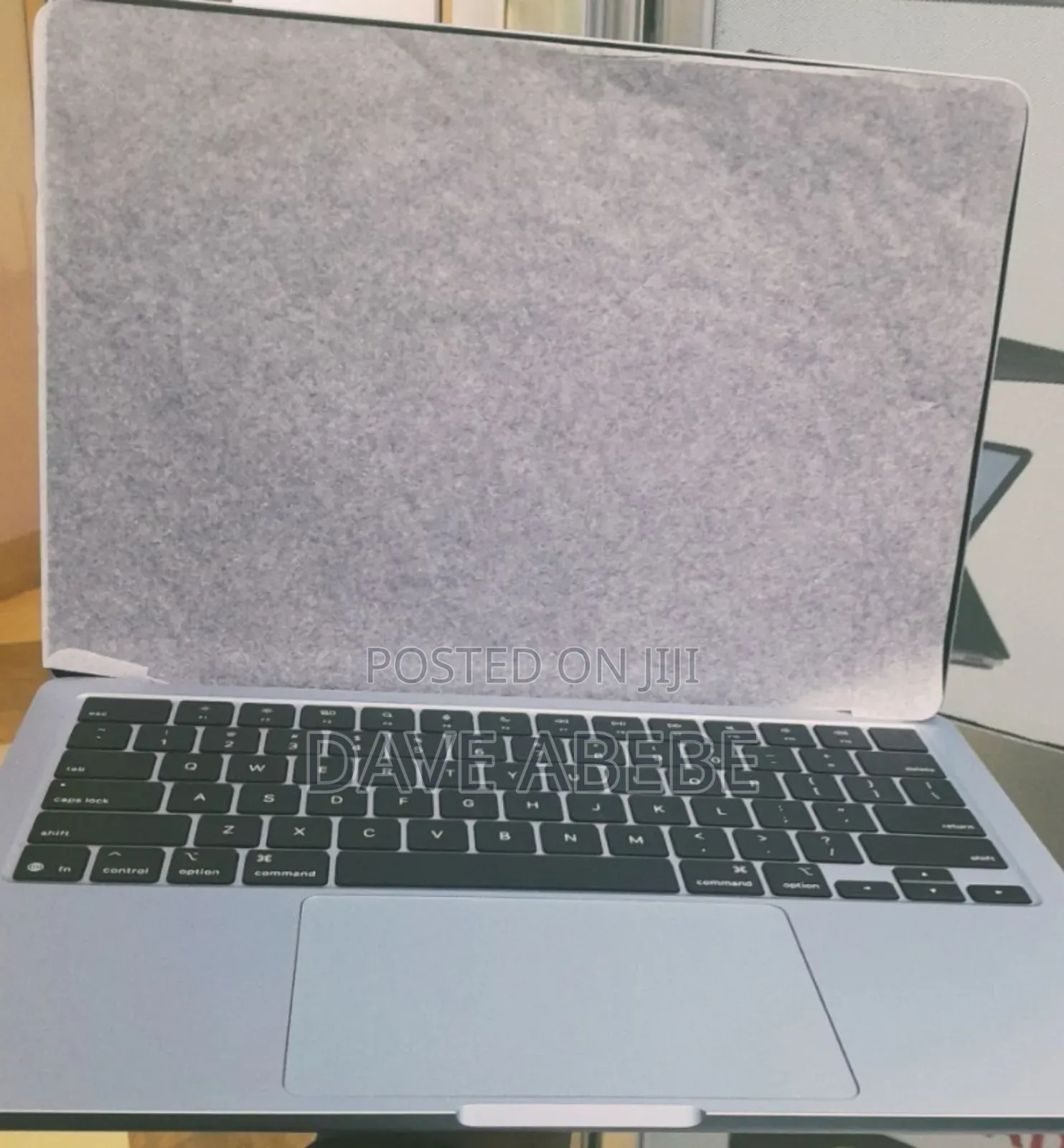 New Laptop Apple MacBook Air 2025 M4 13-Inch 16GB Apple M4 SSD 256GB