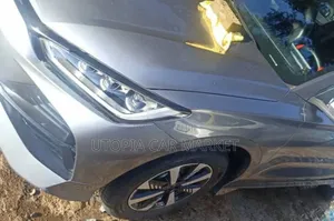 BYD E2 43 kWh 94 hp FWD 2025 Silver