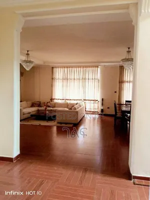 8bdrm House in ቅንጡ የመኖሪያ ቪላ መሀል, Bole for sale
