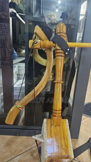 Meseneko(መሰንቆ)