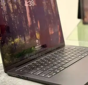 New Laptop Apple MacBook Pro 2024 M4 14-inch 16GB Apple M4 SSD 512GB