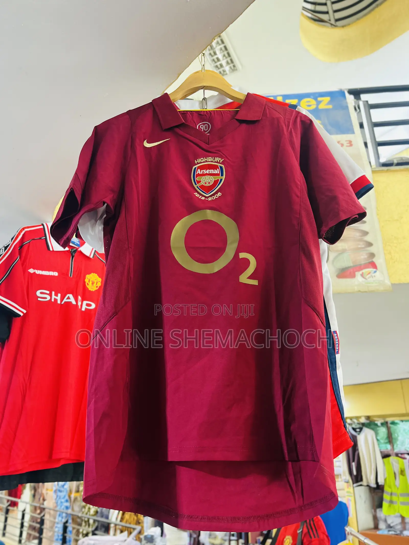 Arsenal O2 Old Famous Kit Highbury Version