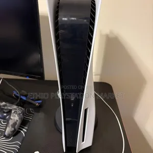 Playstation 5 Fat ከ Stand ጋር