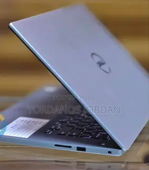 New Laptop Dell Inspiron 15 8GB Intel Core I5 SSHD (Hybrid) 640GB
