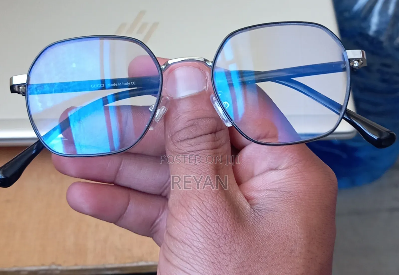 Blue Cut and Sunlight Protector Eye Glass