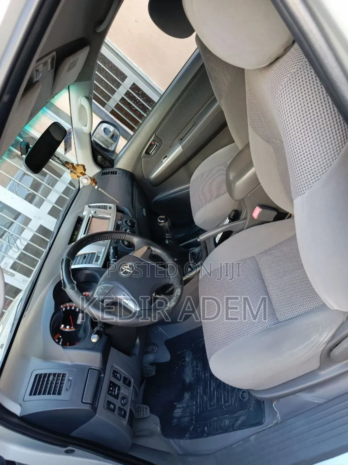 Toyota Hilux 2013 Gold