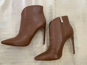 Ladies High Heel Boots