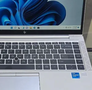 New Laptop HP EliteBook 840 G8 16GB Intel Core I5 SSD 512GB