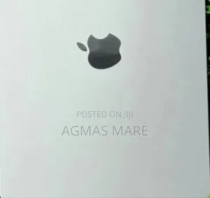 New Laptop Apple MacBook Air 2025 M4 13-inch 16GB Apple M4 SSD 256GB