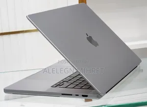 New Laptop Apple MacBook Pro 2019 32GB Intel Core I9 SSD 2T