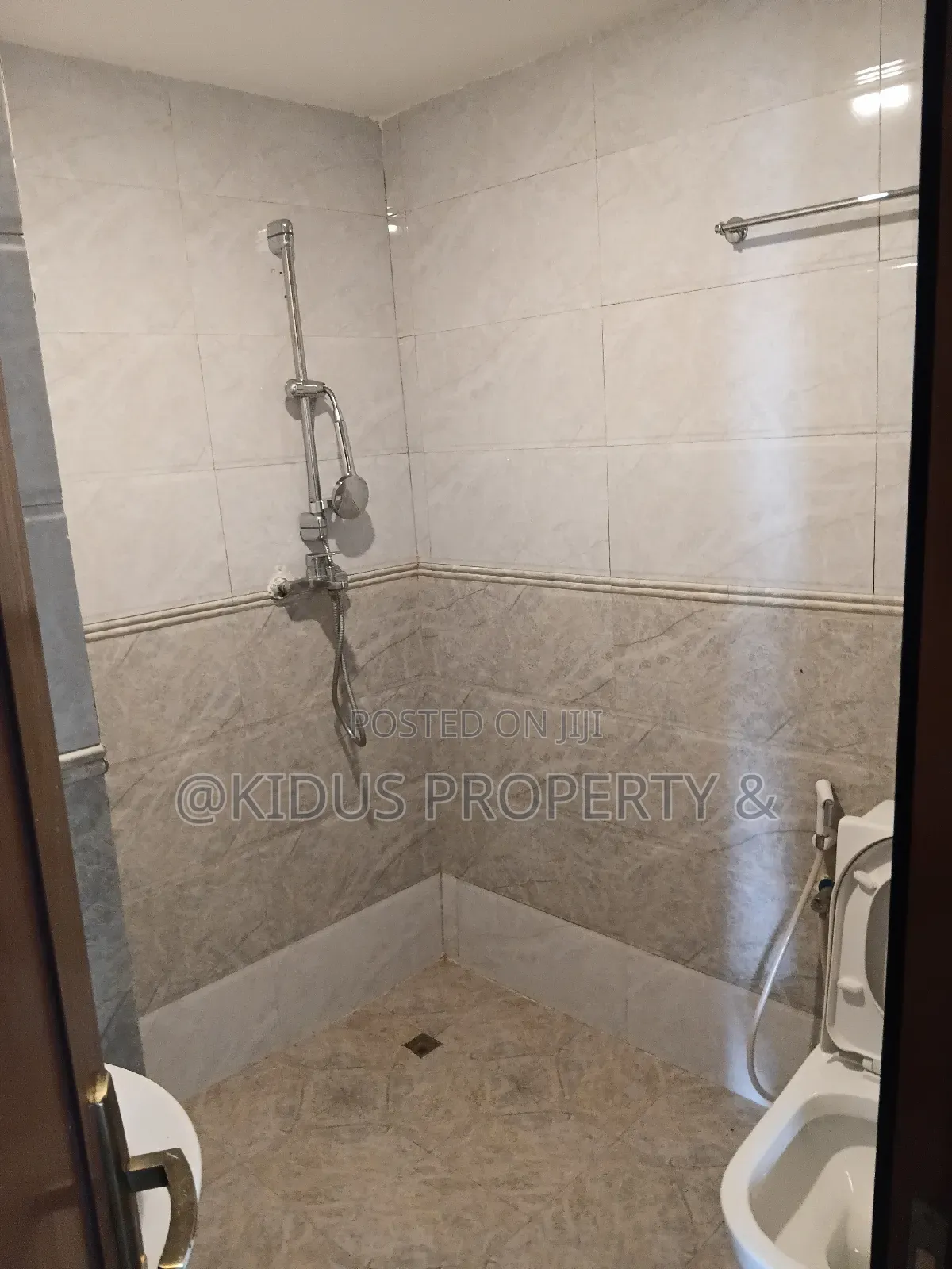 Furnished 3bdrm Apartment in Mekaele, Nifas Silk-Lafto for rent