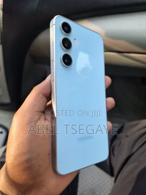 New Samsung Galaxy S24 FE 128 GB Blue