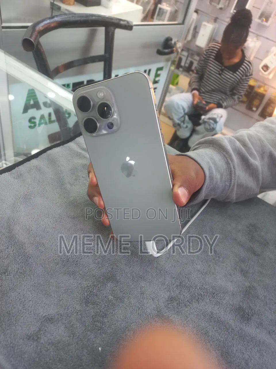 New Apple iPhone 15 Pro Max 256 GB Gray