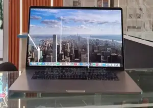 New Laptop Apple MacBook Pro 2019 32GB Intel Core I7 SSD 512GB