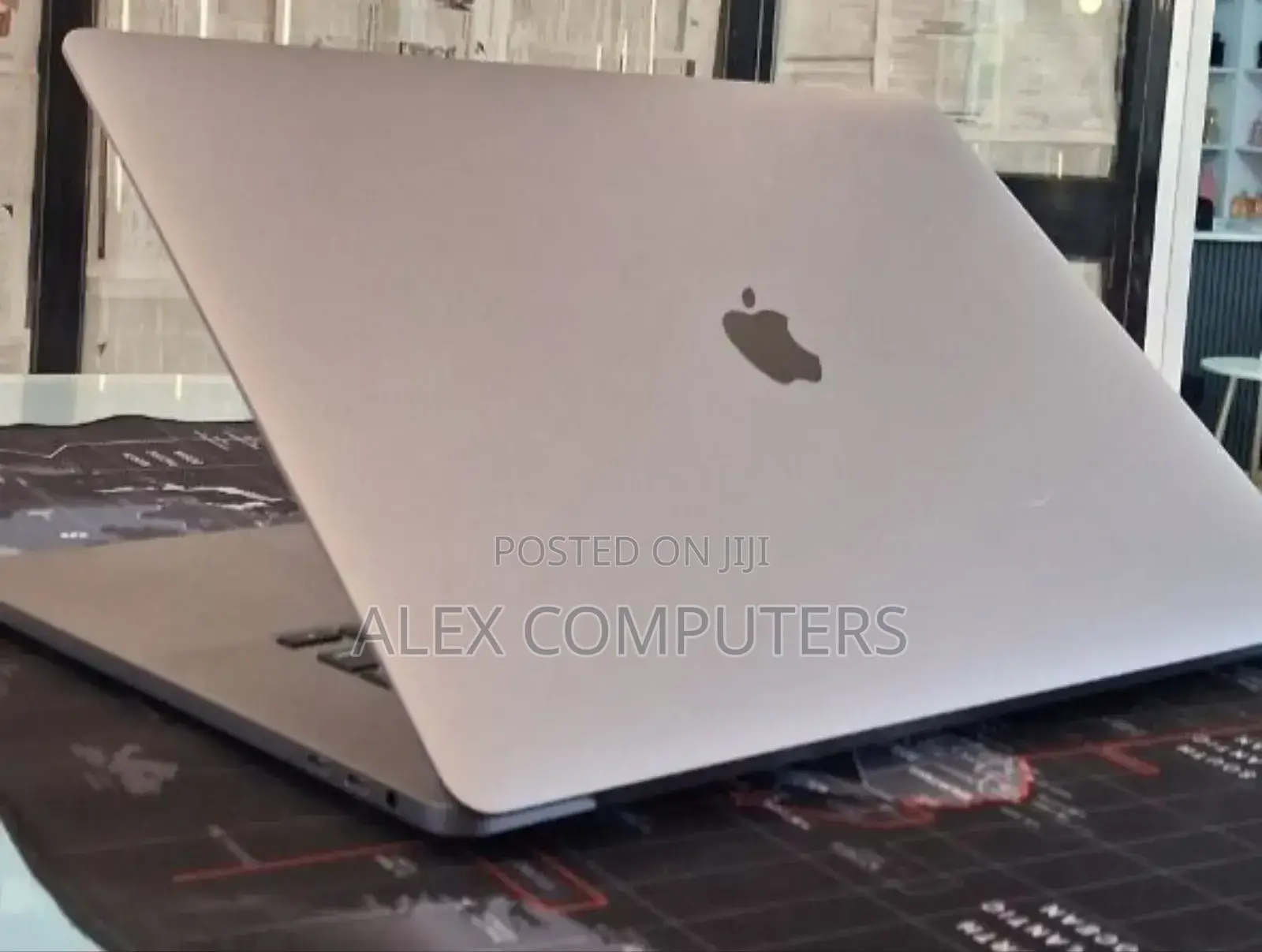 New Laptop Apple MacBook Pro 2019 32GB Intel Core I7 SSD 512GB