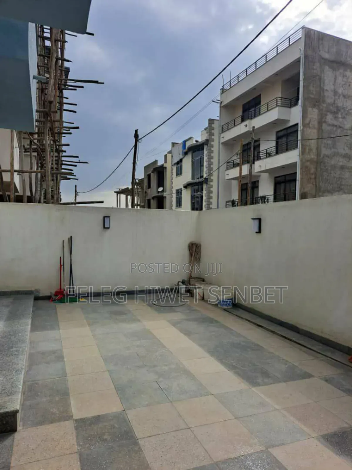 Furnished 7bdrm House in አዲስ አበባ, Bole for sale