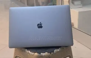 New Laptop Apple MacBook Pro 2019 32GB Intel Core I9 SSD 512GB