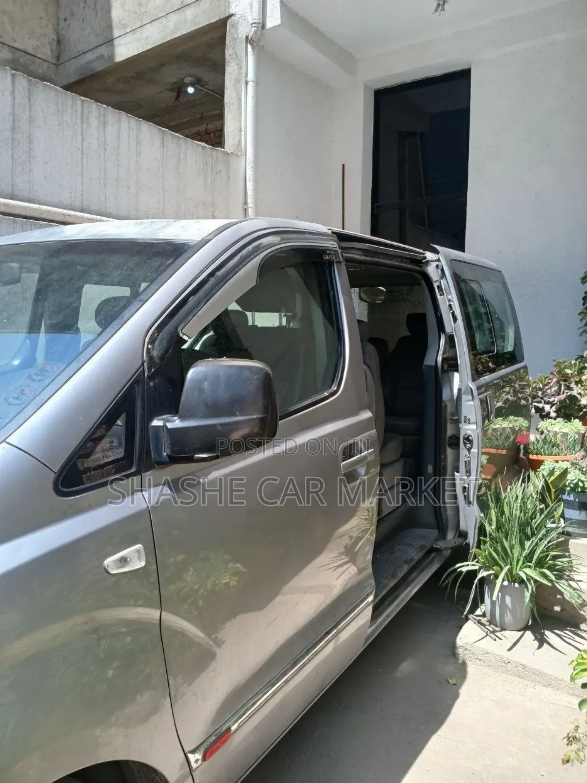 Hyundai Starex 2013 Silver