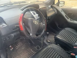 Toyota Yaris 2009 Gray