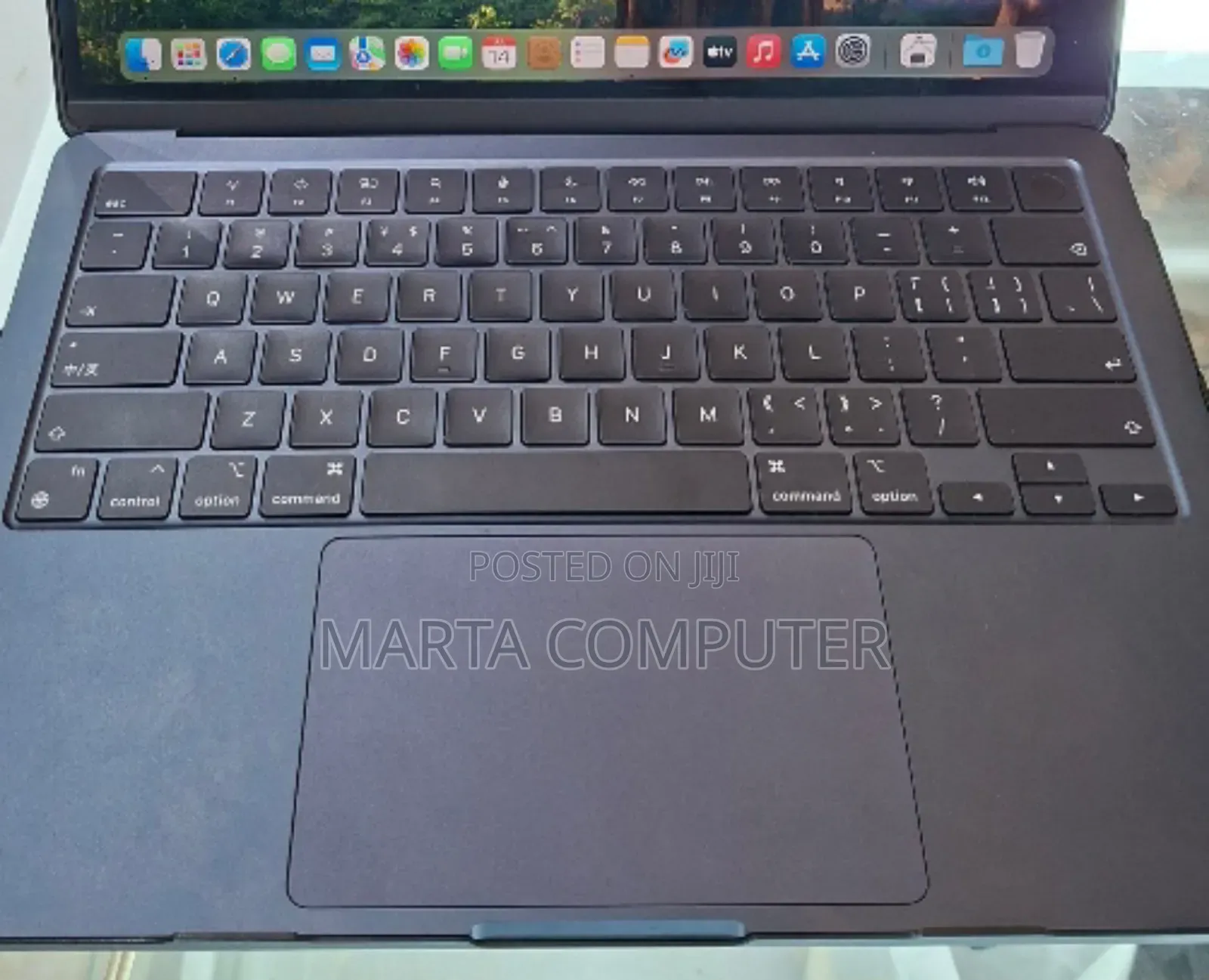 New Laptop Apple MacBook Air 2022 M2 8GB Apple M2 SSD 256GB