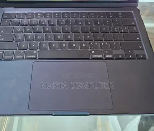 New Laptop Apple MacBook Air 2022 M2 8GB Apple M2 SSD 256GB