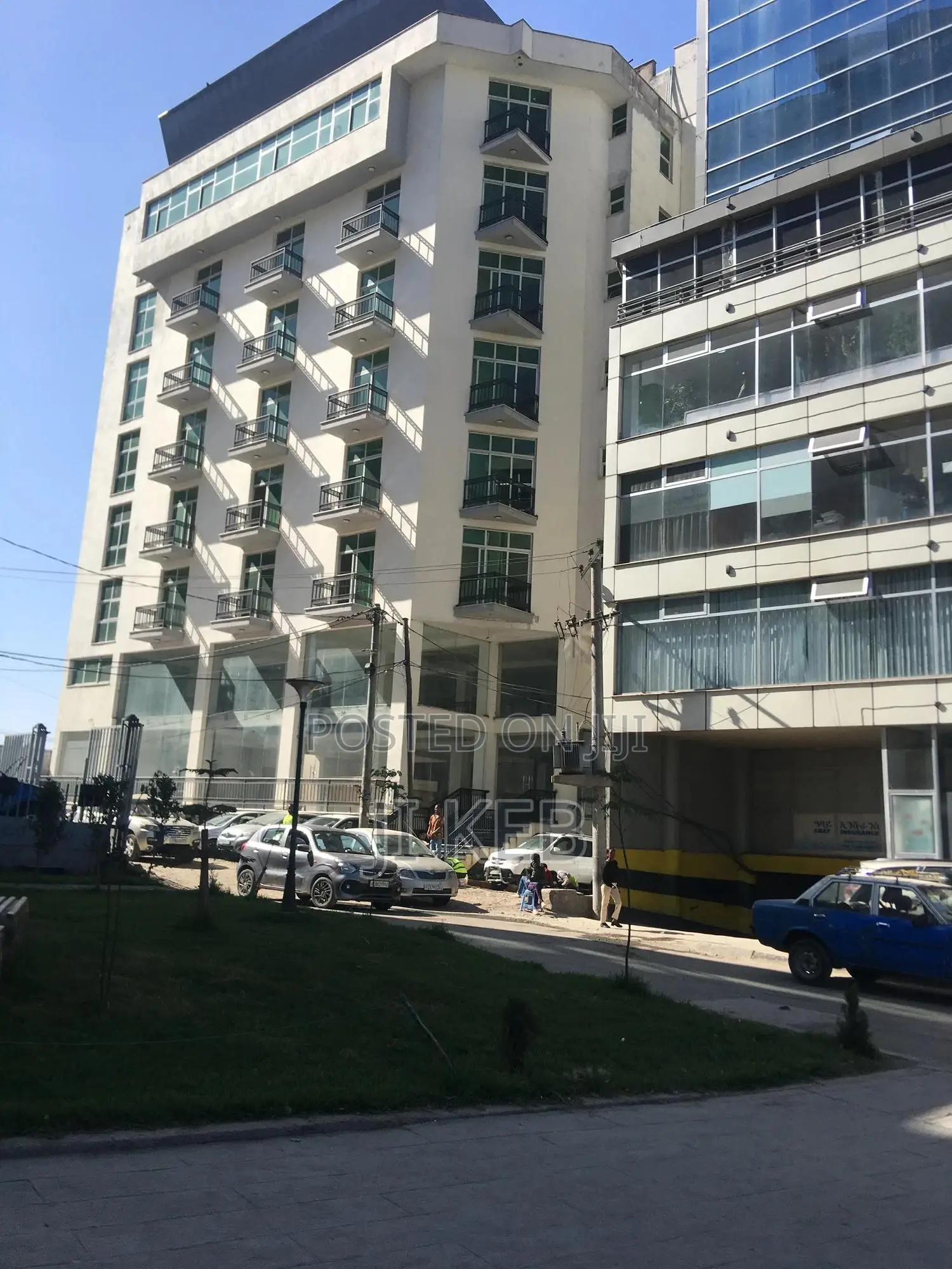 20bdrm House in Hayahulet, Bole for sale