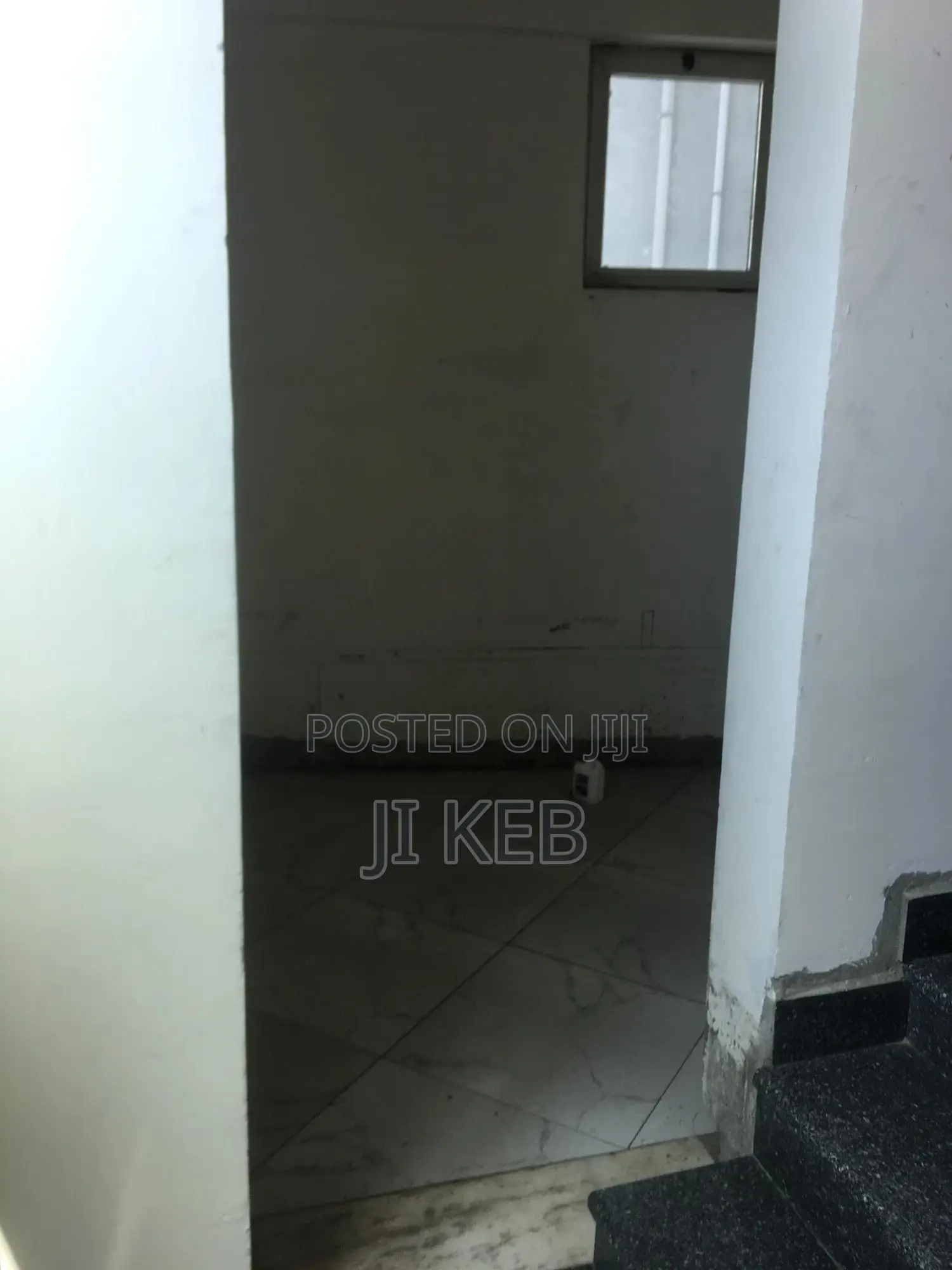 20bdrm House in Hayahulet, Bole for sale