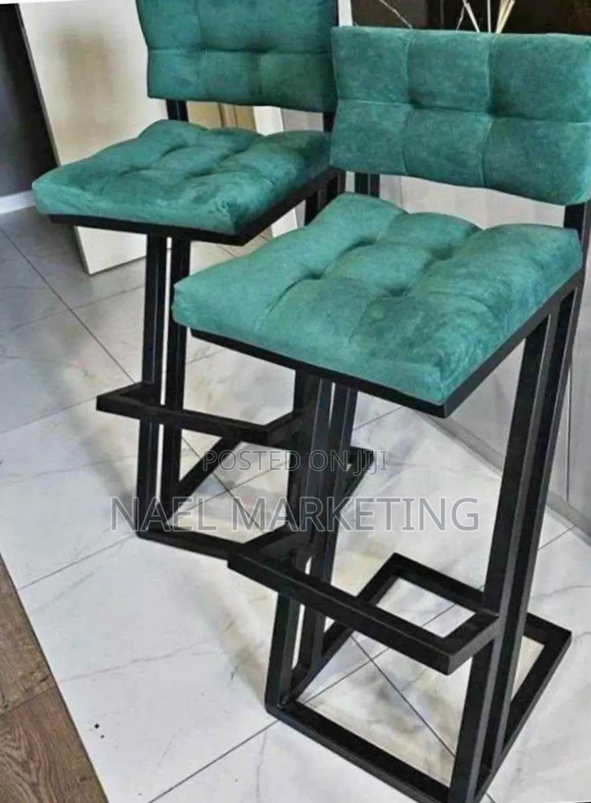 Cafe and Restaurant Table and Chair