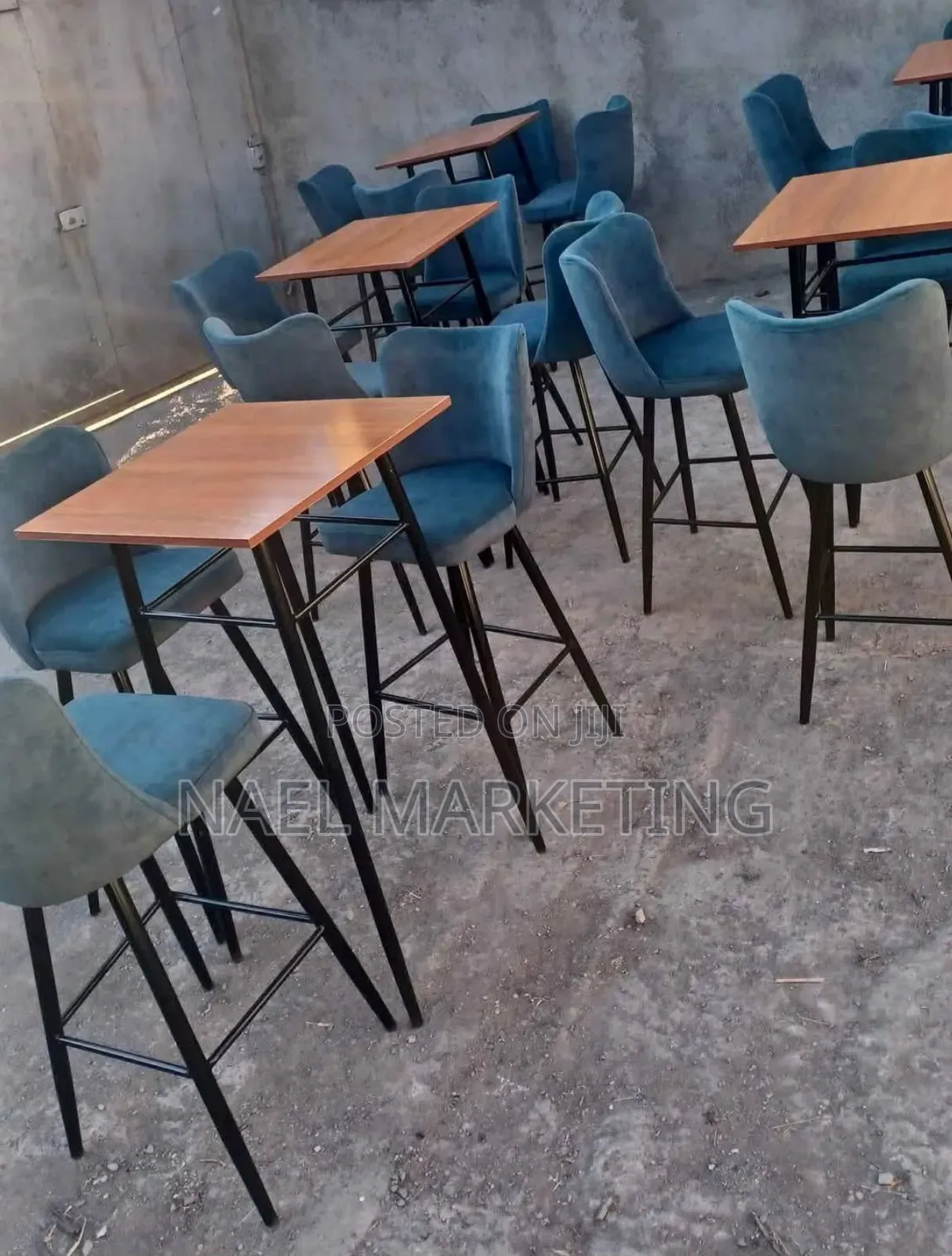 Cafe and Restaurant Table and Chair