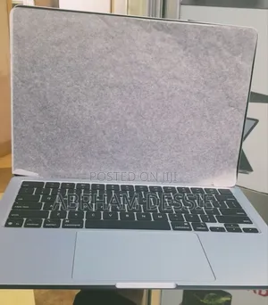 New Laptop Apple MacBook Air 2025 M4 13-Inch 16GB Apple M4 SSD 256GB